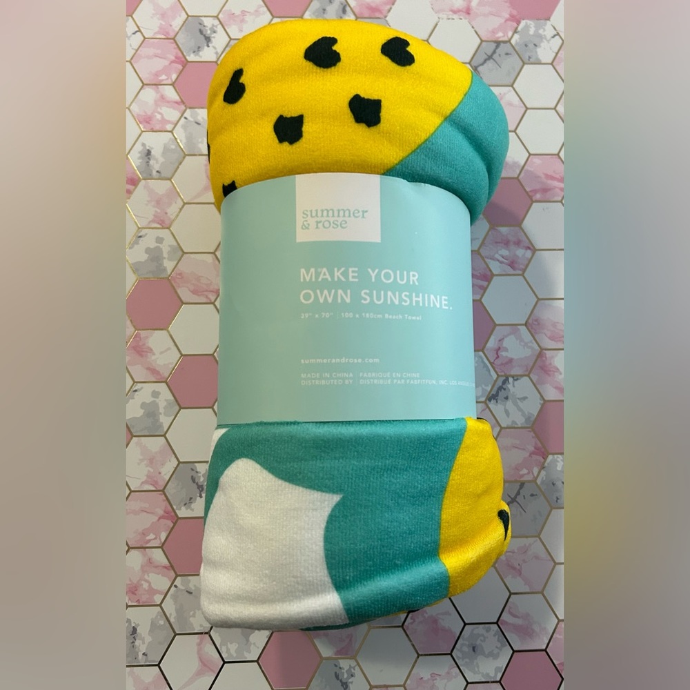 Summer & Rose Pineapple Beach Towel